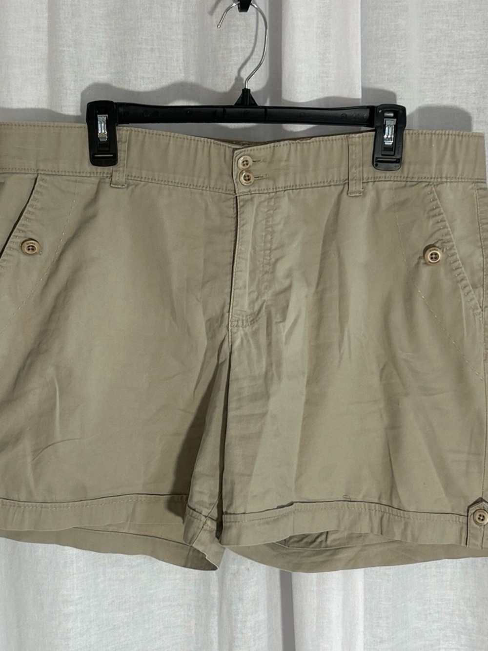Gloria Vanderbilt Tan Cargo Shorts